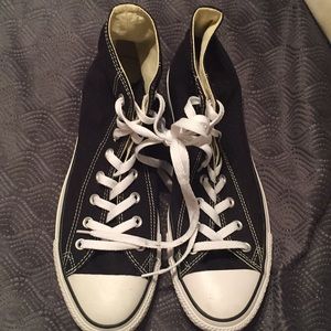 Black and white High top Converse size 11 Mens